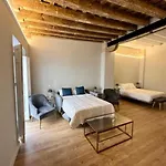 Ti1 Estiloso Loft 120M De La Catedral Tomas De Ibarra Street